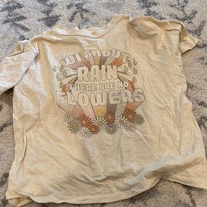 This is a girls top from American eagle